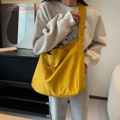 Solid-Color Nylon Tote Bag Lightweight Versatile and Spacious Daily Commuting Bags Korean-Style Relaxed Shoulder Tote Bag